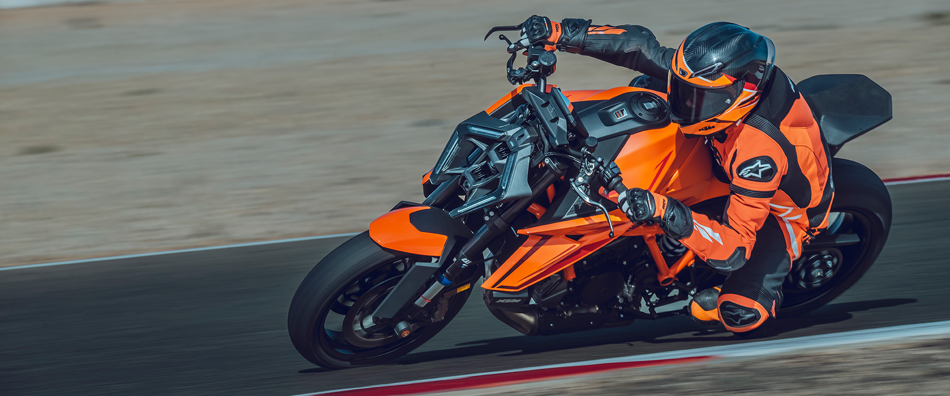KTM 1390 Super Duke R EVO.jpg