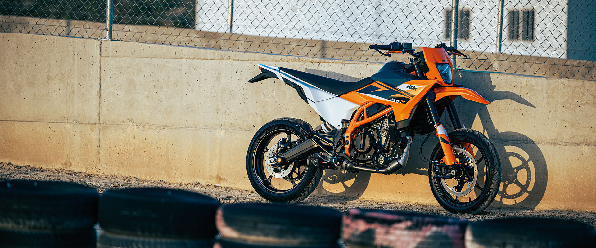 2025 KTM 125 SMC R.jpg